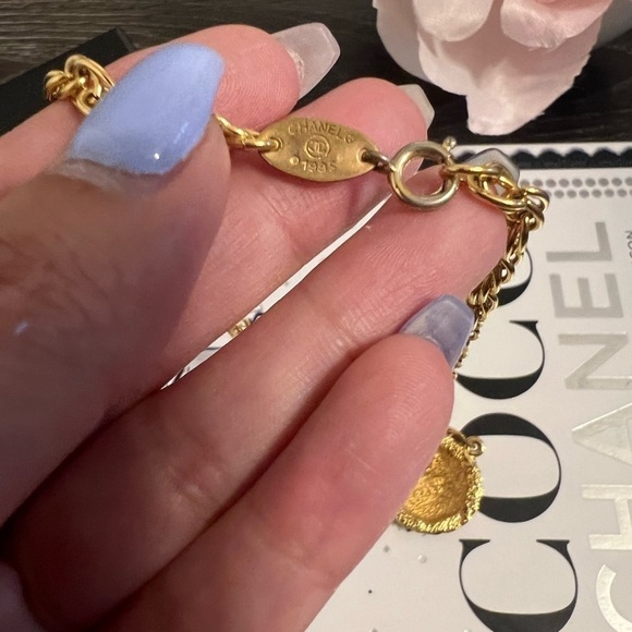 Chanel 24K Gold Plated Choker Necklace Coco Mark CC Gold Plated Vintage w Box - Picture 6 of 7